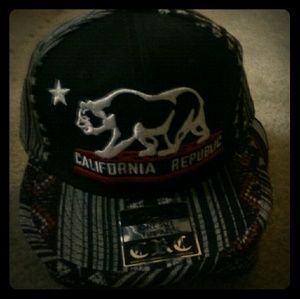 Flat bill snapback hat